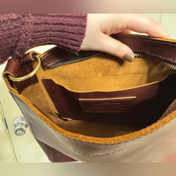 Portland Leather Goods Triangle Bag - Picture 7 of 8